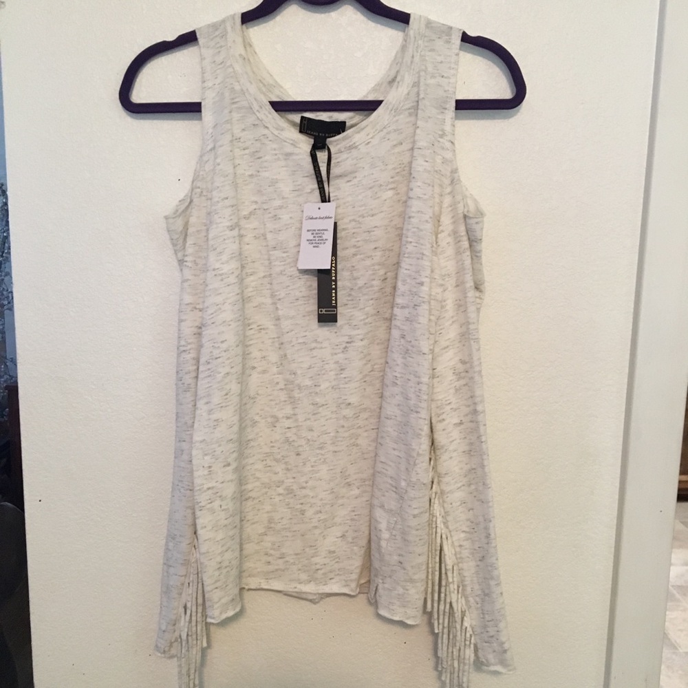 Winter white cold shoulder fringe T-shirt